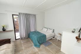 7 Bedroom Property for Sale in Walmer Eastern Cape